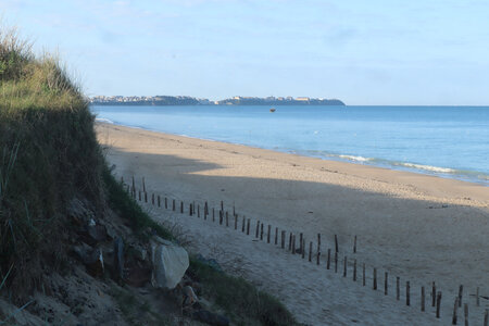 2023 09 15 De Coudeville-sur-Mer à Granville, IMG_5625 Granville et le cap Lihou depuis les dunes de Coudeville